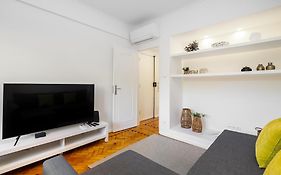 Whome Peaceful Alges Family Home Away From City Noise
